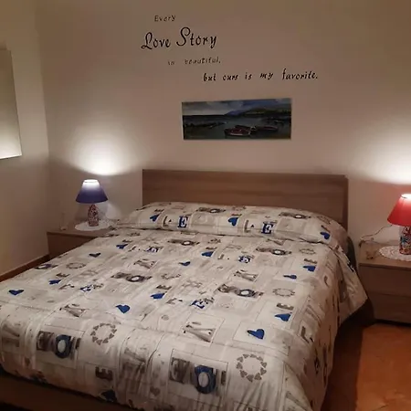 Apogeo Intero 公寓 塔兰托