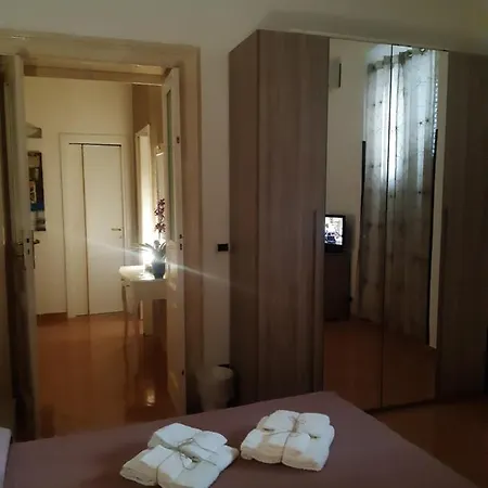 Apogeo Intero 公寓 塔兰托