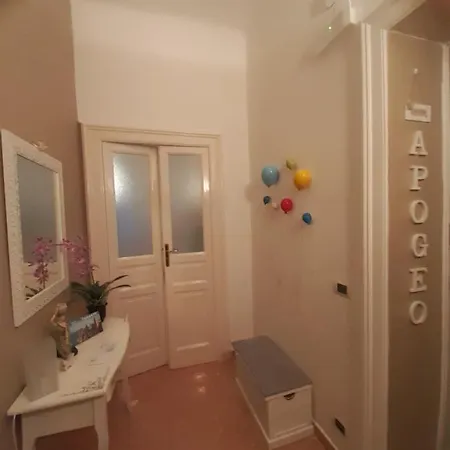 Apartment Apogeo Intero